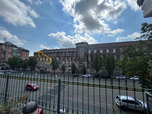 Appartamento in affitto di 140 m² in Via Cerano, 1
