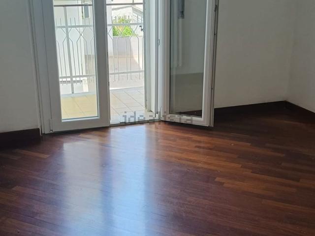 Appartamento in affitto di 140 m² in Via Cervone