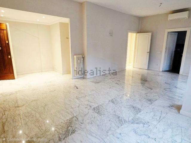 Appartamento in affitto di 140 m² in Via Archiano
