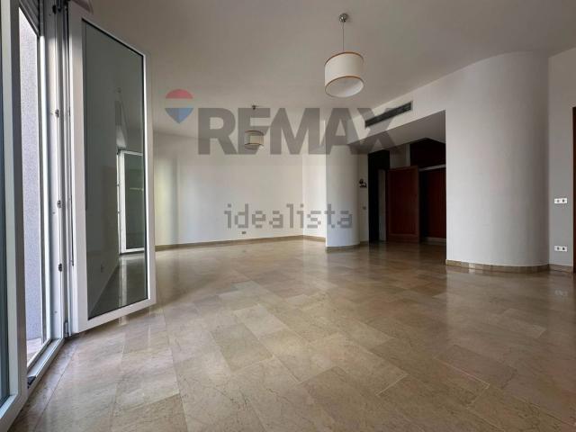 Appartamento in affitto di 140 m² in Via Giuseppe Cesarò, 37