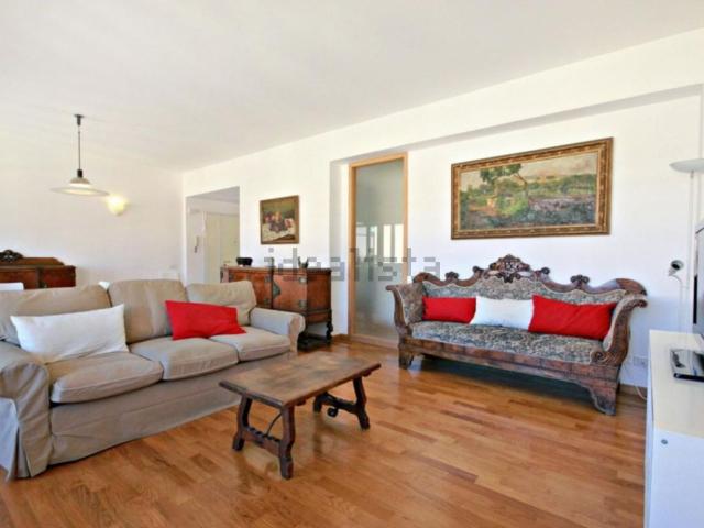 Appartamento in affitto di 140 m² in Via Giuseppe Giulietti