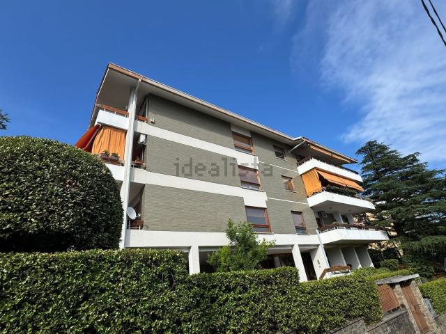 Appartamento in affitto di 140 m² in Via di Romagna, 107