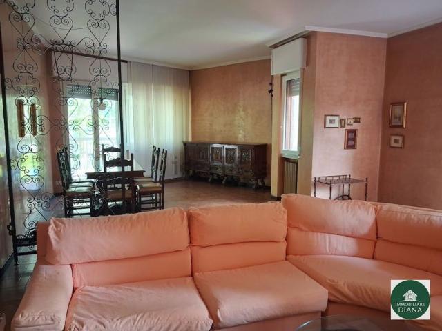 Appartamento in affitto di 140 m² in Via Italia
