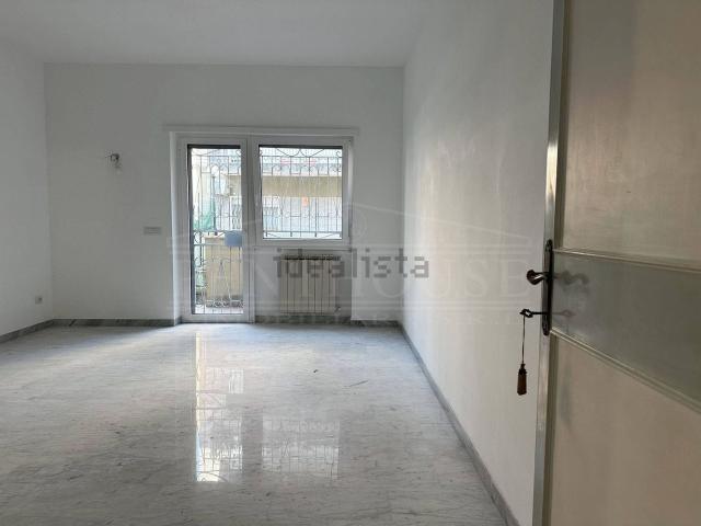Appartamento in affitto di 140 m² in Via Jacopone da Todi