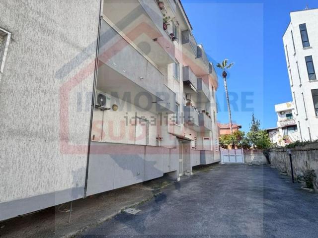 Appartamento in affitto di 140 m² in Via Lago Patria