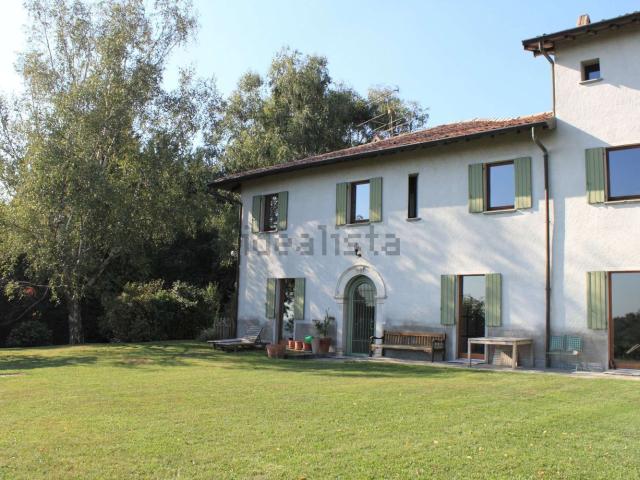 Appartamento in affitto di 140 m² in Via Monte Generoso