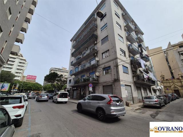 Appartamento in affitto di 140 m² in Via Marchese di Roccaforte, 2