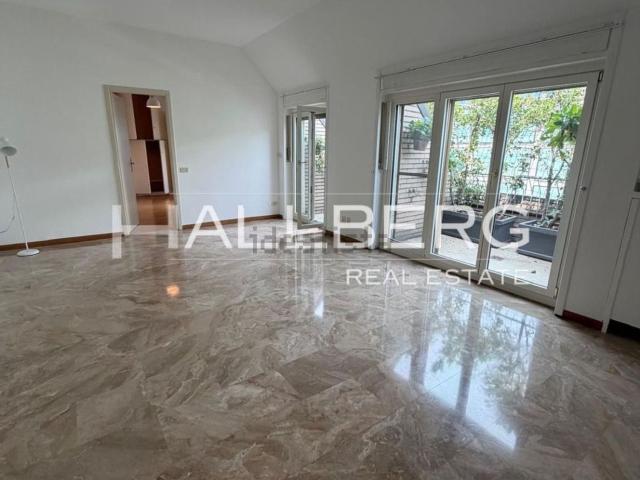Appartamento in affitto di 140 m² in Via Santa Sofia