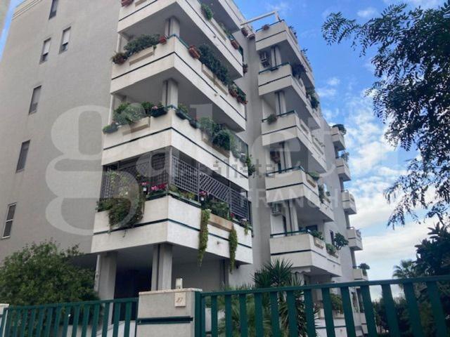 Appartamento in affitto di 140 m² in Via Ponte Ferroviario, 27