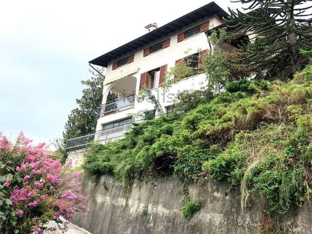 Appartamento in affitto di 140 m² in Via Piave, 12