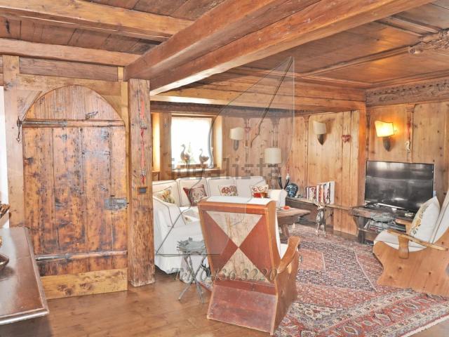 Appartamento in affitto di 140 m² in Via Pralongo, 2