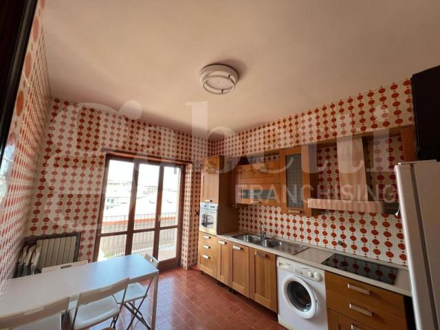 Appartamento in affitto di 140 m² in Via Trieste, 38