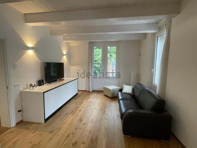 Appartamento in affitto di 140 m² in Viale della Vittoria, 173
