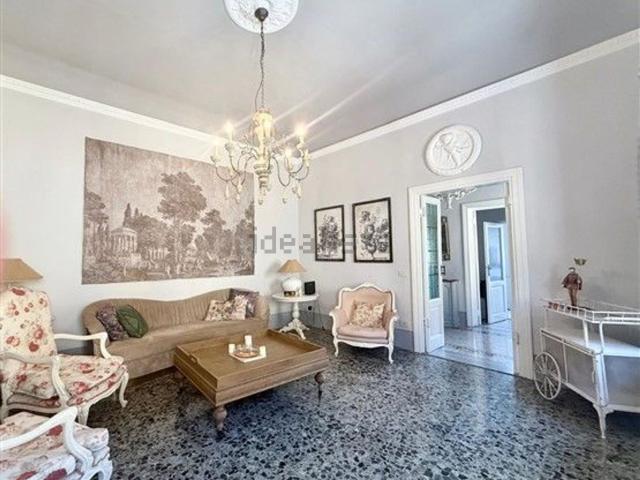 Appartamento in affitto di 140 m² in Borgo la Croce