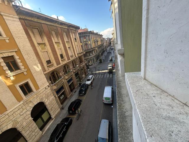 Appartamento in affitto di 140 m² in Corso Campi, 7
