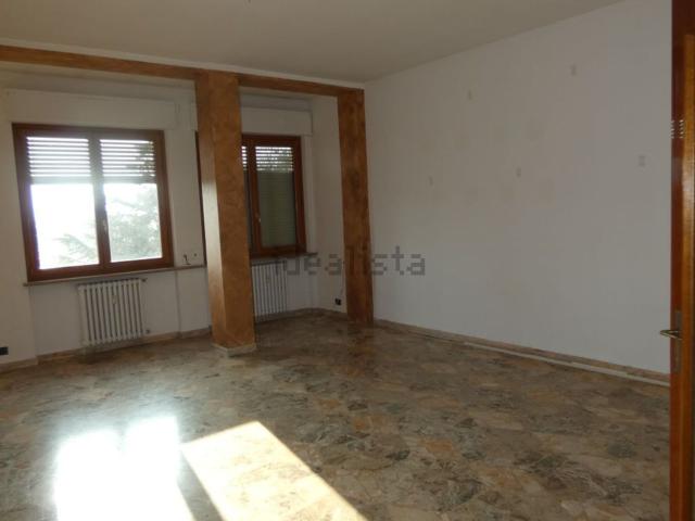 Appartamento in affitto di 140 m² in Corso Fratelli Bandiera