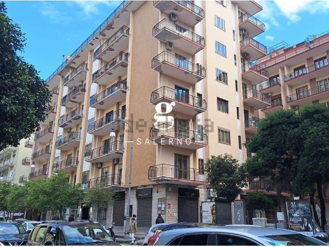 Appartamento in affitto di 140 m² in Corso Giuseppe Garibaldi