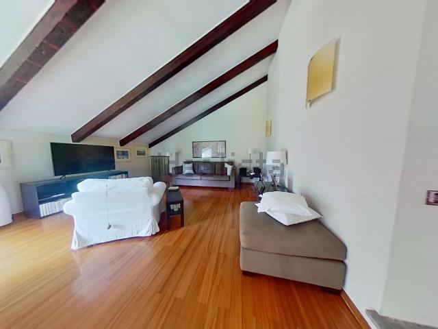 Appartamento in affitto di 140 m² in Strada Val San Martino