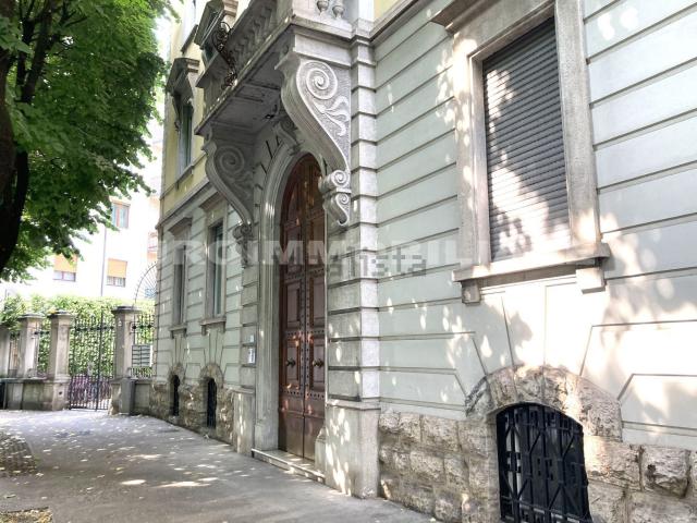Appartamento in affitto di 141 m² in Via dei Mille, 20