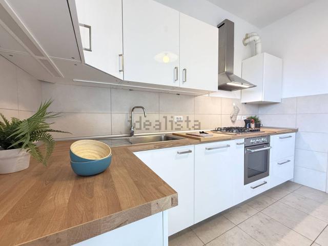 Appartamento in affitto di 141 m² in Via Fabio Filzi
