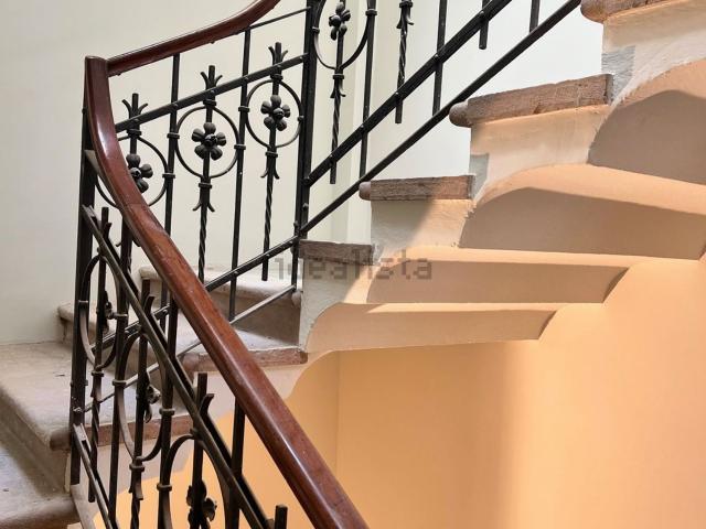 Appartamento in affitto di 142 m² in Via Altinate, 29