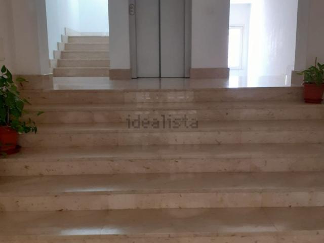 Appartamento in affitto di 142 m² in Via Ferraro