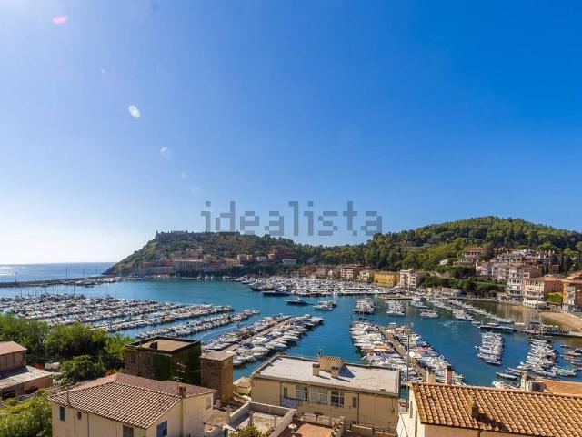 Appartamento in affitto di 142 m² in Via Filippo II