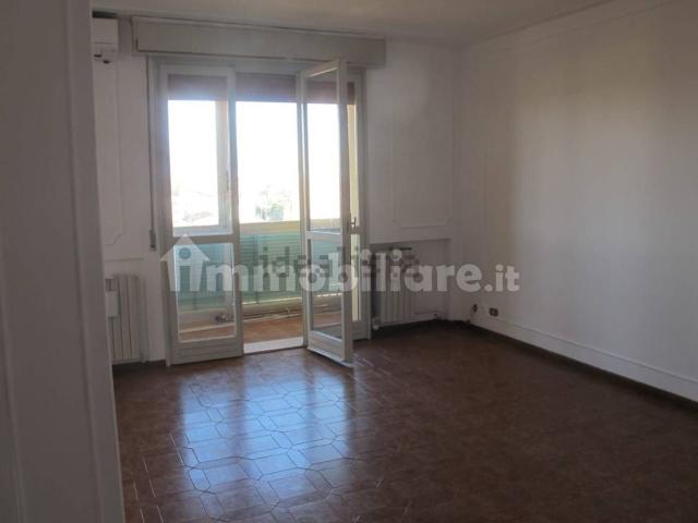 Appartamento in affitto di 143 m²