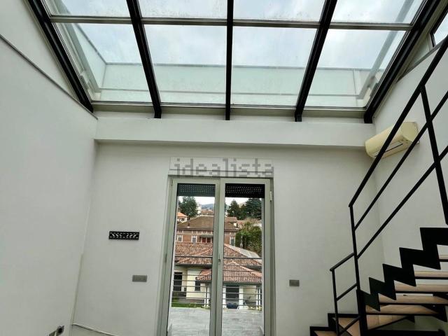 Appartamento in affitto di 143 m² in Via Maurizio Monti, 58