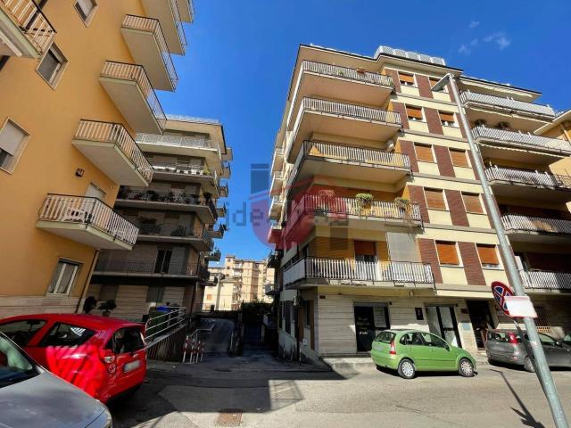 Appartamento in affitto di 143 m² in Via Tommaso Bucciano