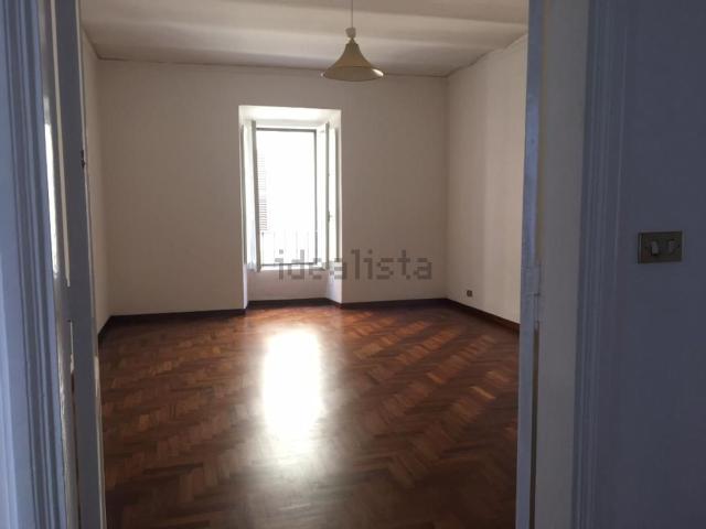 Appartamento in affitto di 144 m²