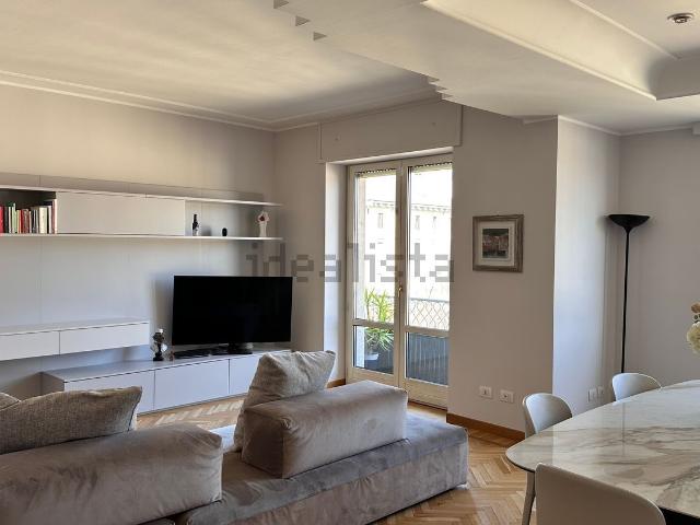 Appartamento in affitto di 144 m² in Via Carlo Ravizza, 7