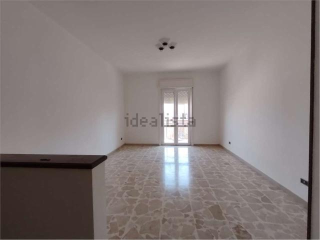Appartamento in affitto di 145 m² in Via Carlentini, 1