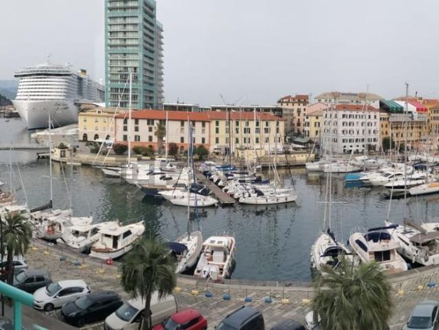 Appartamento in affitto di 145 m² in Via Antonio Gramsci