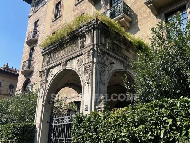 Appartamento in affitto di 145 m² in Via degli Olivetani, 8