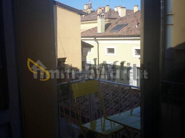 Appartamento in affitto di 145 m² in Via Del Taglio
