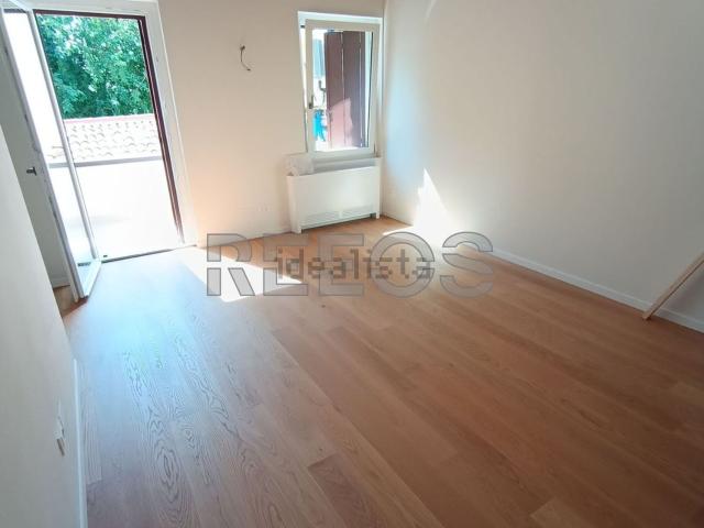 Appartamento in affitto di 145 m² in Via Santa Sofia