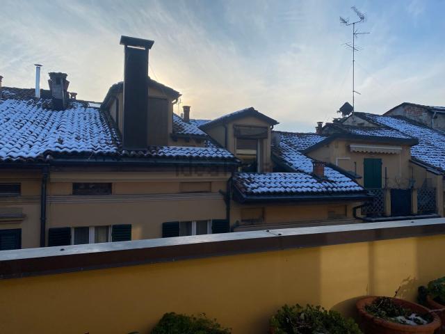 Appartamento in affitto di 145 m² in Via Remorsella, 11