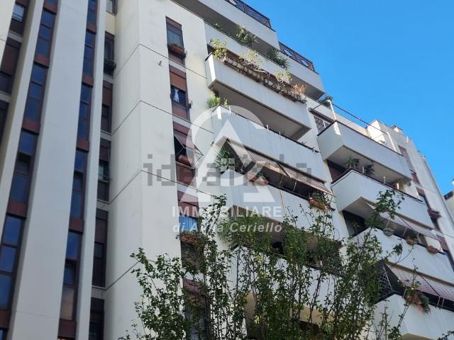Appartamento in affitto di 145 m² in Viale Cesare Pavese, 32