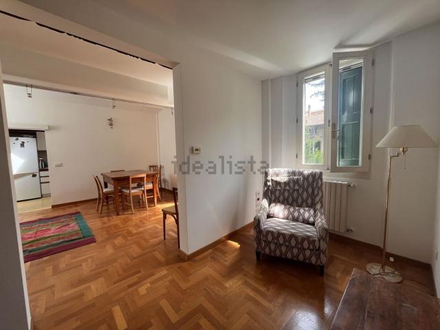 Appartamento in affitto di 145 m² in Vicolo Malgrado, 5