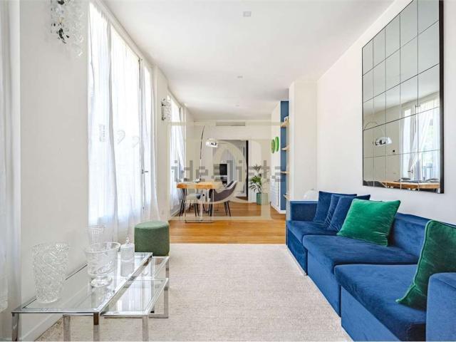 Appartamento in affitto di 146 m² in Via Borgonuovo, 19