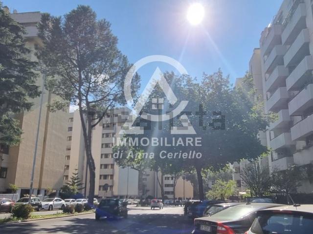 Appartamento in affitto di 146 m² in Viale Cesare Pavese, 32