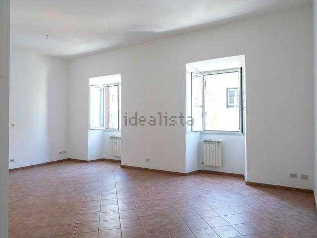 Appartamento in affitto di 147 m² in Via Giusti, 22