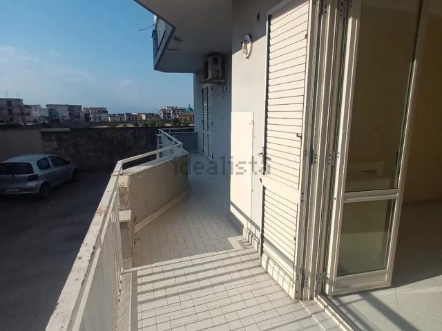 Appartamento in affitto di 147 m² in Via Francesco Baracca