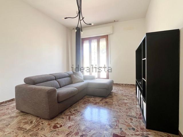 Appartamento in affitto di 147 m² in Via L. il Magnifico, 24