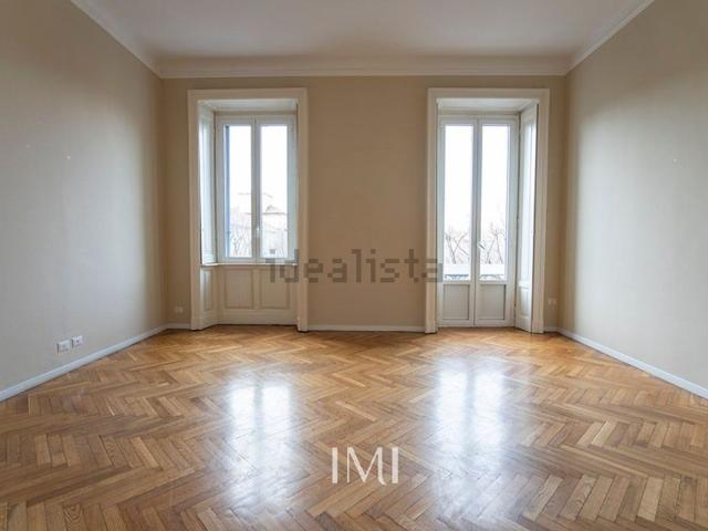 Appartamento in affitto di 147 m² in Via Mario Pagano, 41