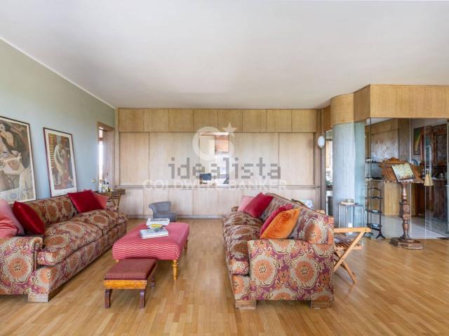 Appartamento in affitto di 147 m² in Viale Cortina d&apos Ampezzo