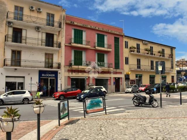 Appartamento in affitto di 147 m² in Piazza IV Novembre