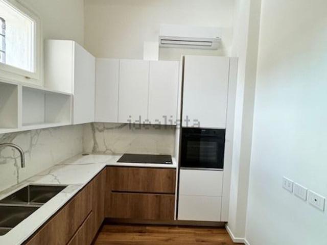 Appartamento in affitto di 148 m² in Via Altinate, 23