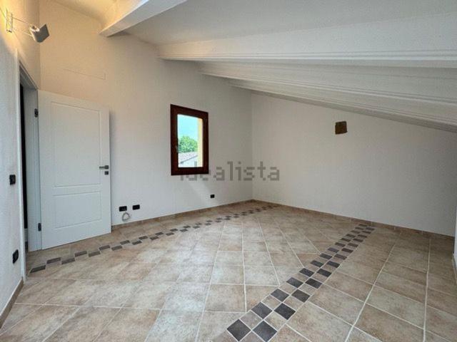 Appartamento in affitto di 148 m² in Via Guglielmo Oberdan, 16